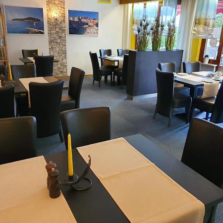Hotel Bechtel Burbach  エクステリア 写真