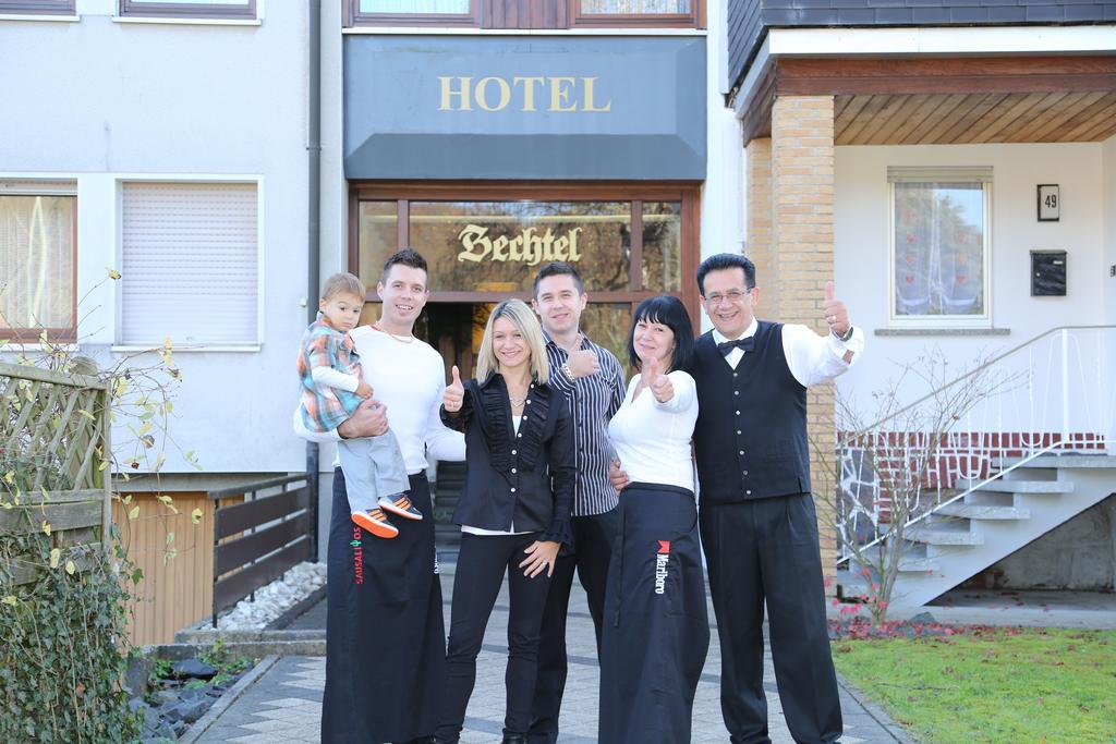 Hotel Bechtel Burbach  エクステリア 写真