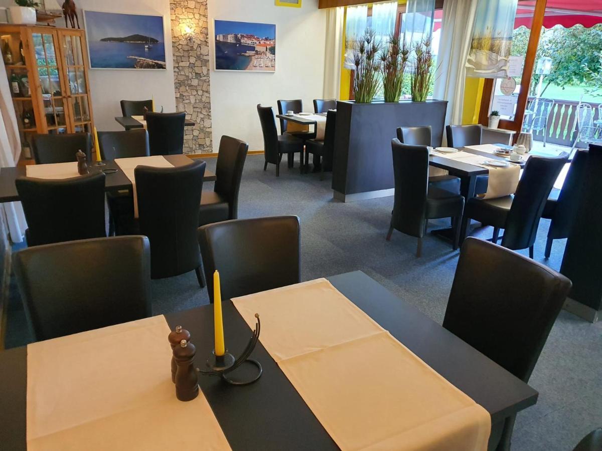 Hotel Bechtel Burbach  エクステリア 写真