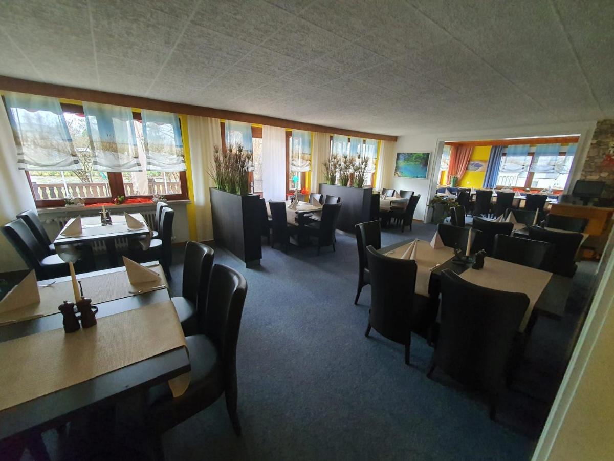 Hotel Bechtel Burbach  エクステリア 写真