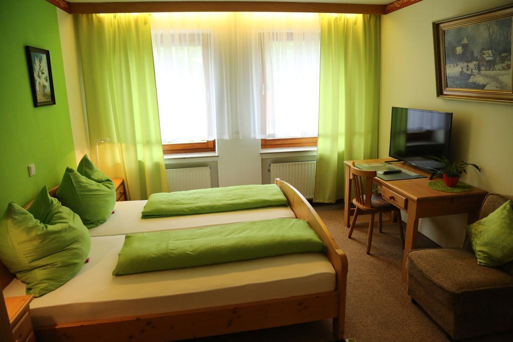 Hotel Bechtel Burbach  部屋 写真