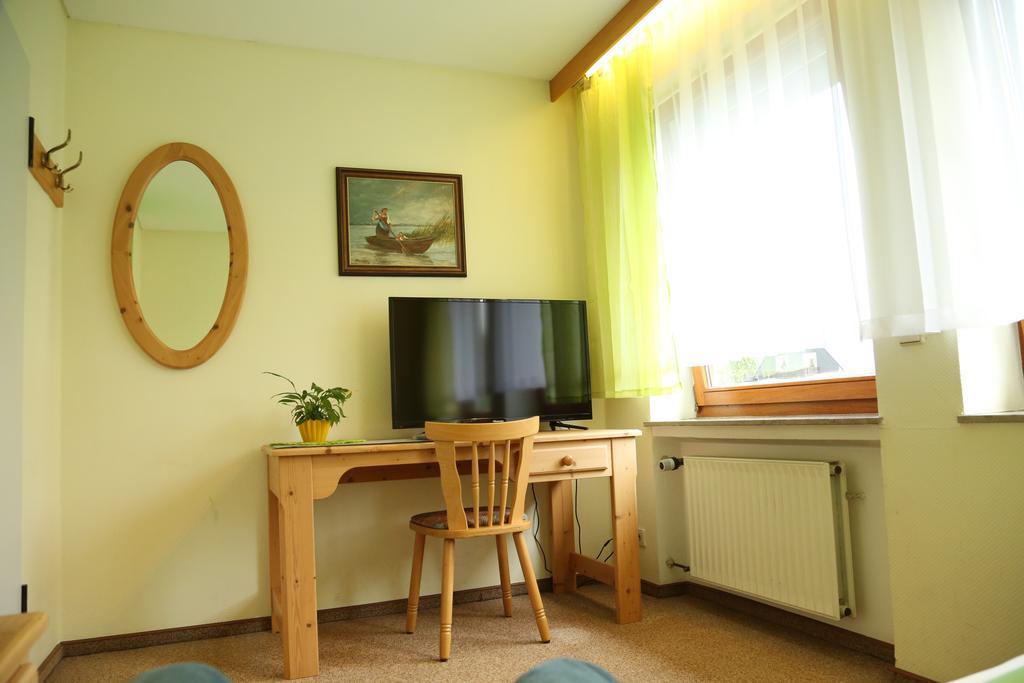 Hotel Bechtel Burbach  部屋 写真