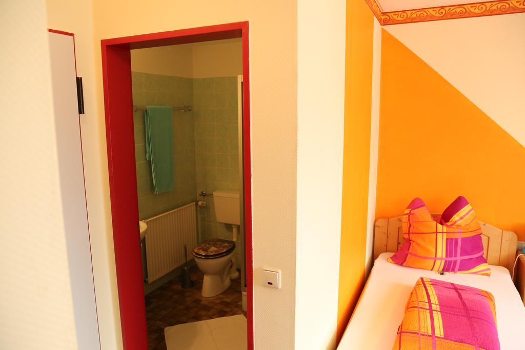 Hotel Bechtel Burbach  部屋 写真
