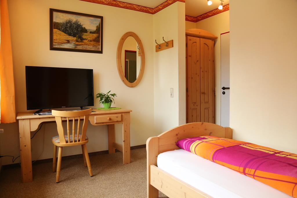 Hotel Bechtel Burbach  部屋 写真